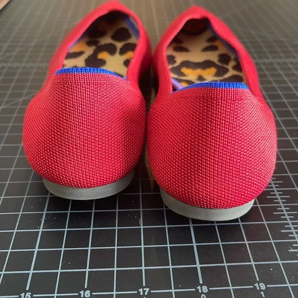 Rothy's The Point Red with Leopard Insoles Size 8.5 (no packaging included) - Picture 3 of 6